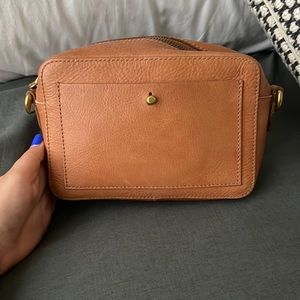 Madewell Crossbody Camera Bag in Brown